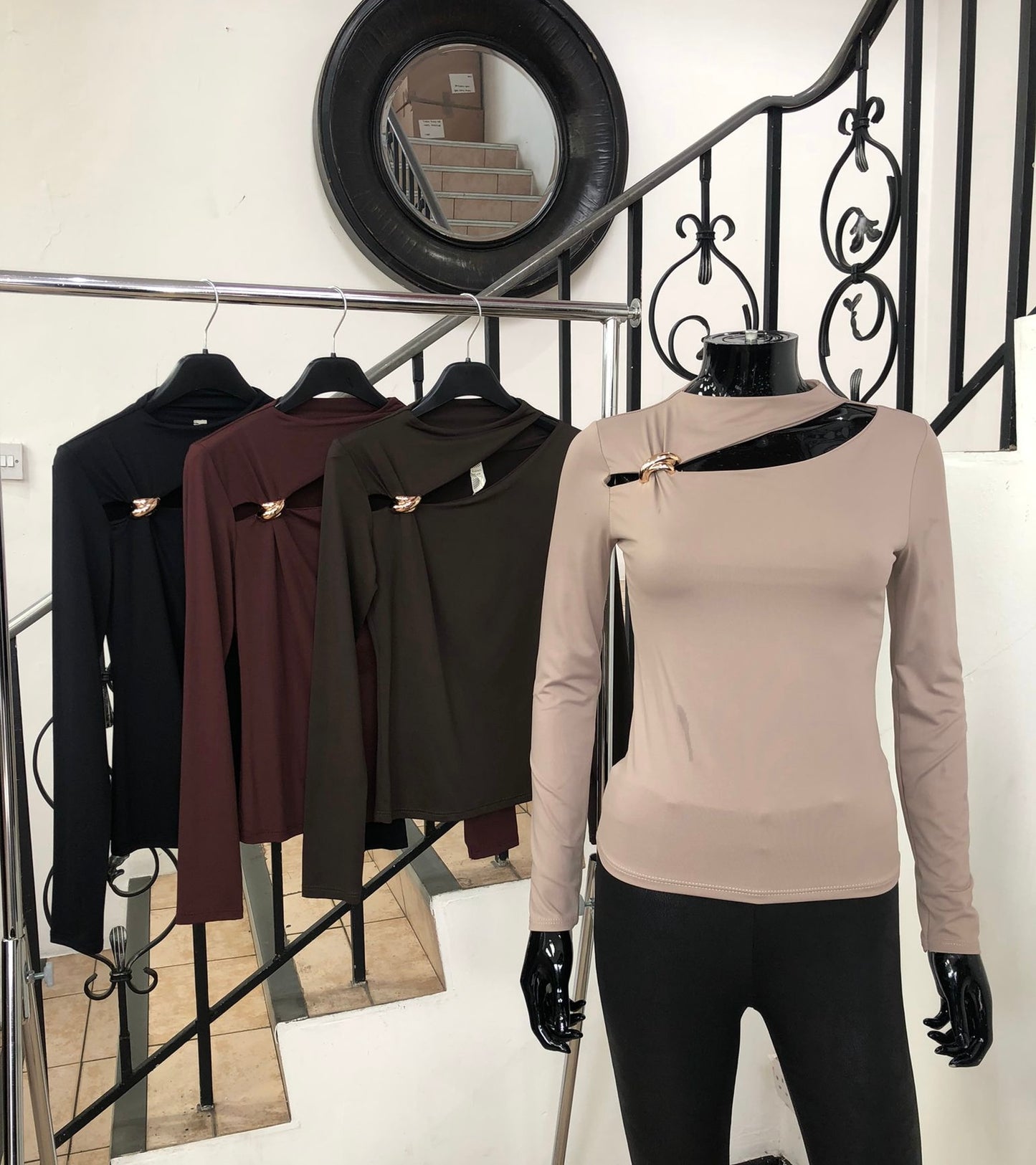 Long sleeve cut out gold detail top