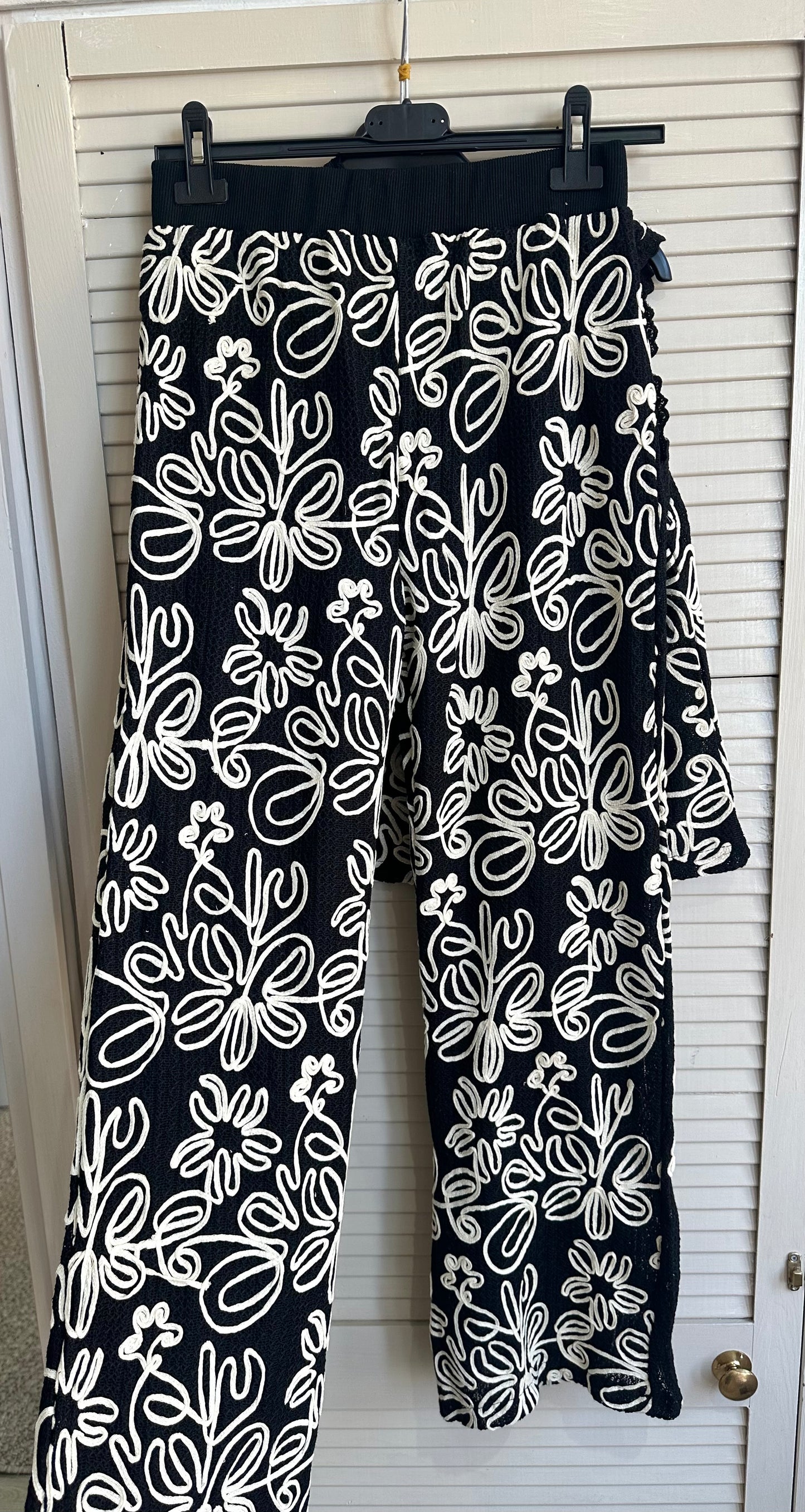 Black floral embroidered high waist trousers & lace detail top set