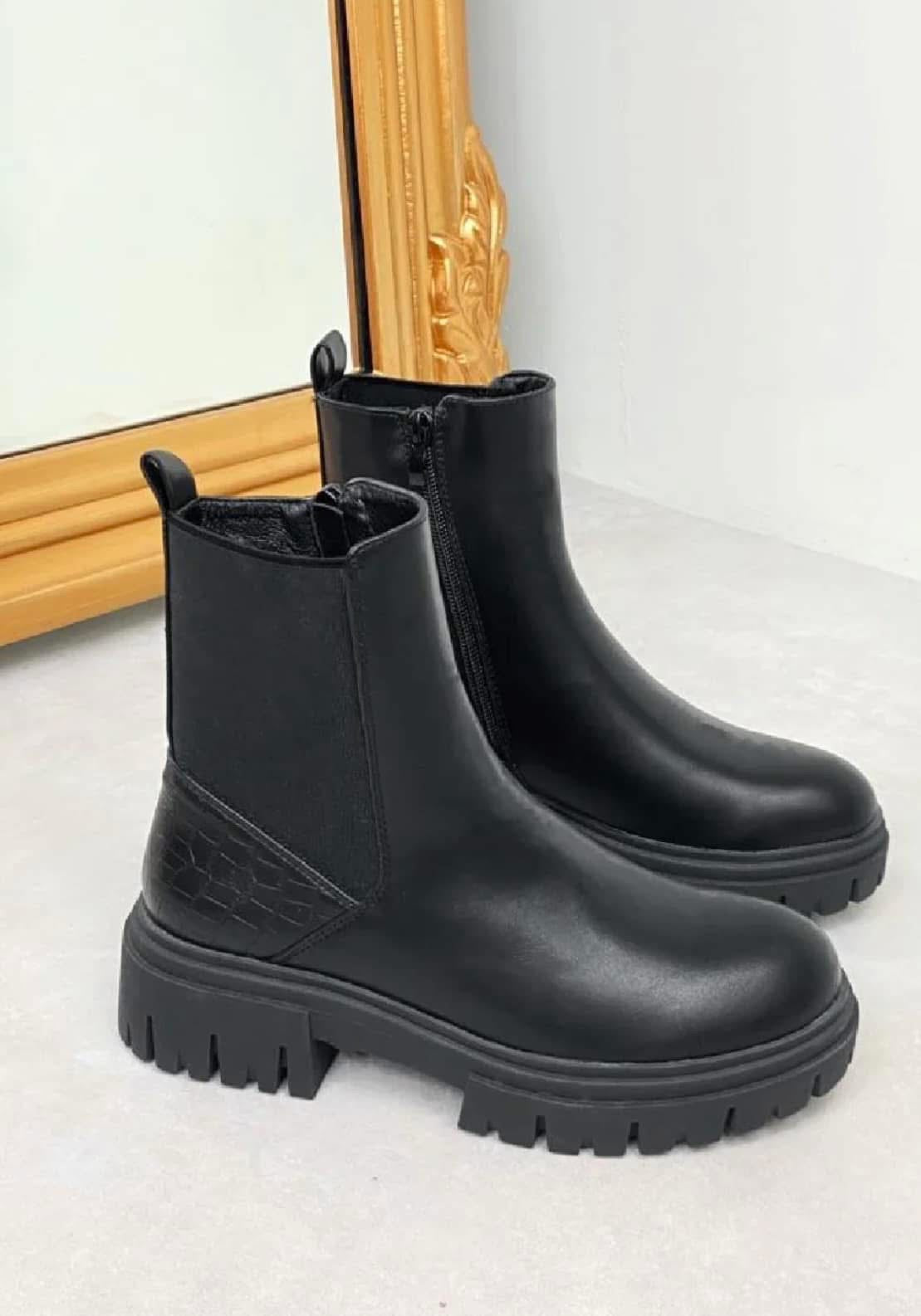Black PU zip up Chelsea boots