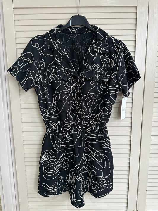 Abstract embroidery detail shirred waist playsuit - Black