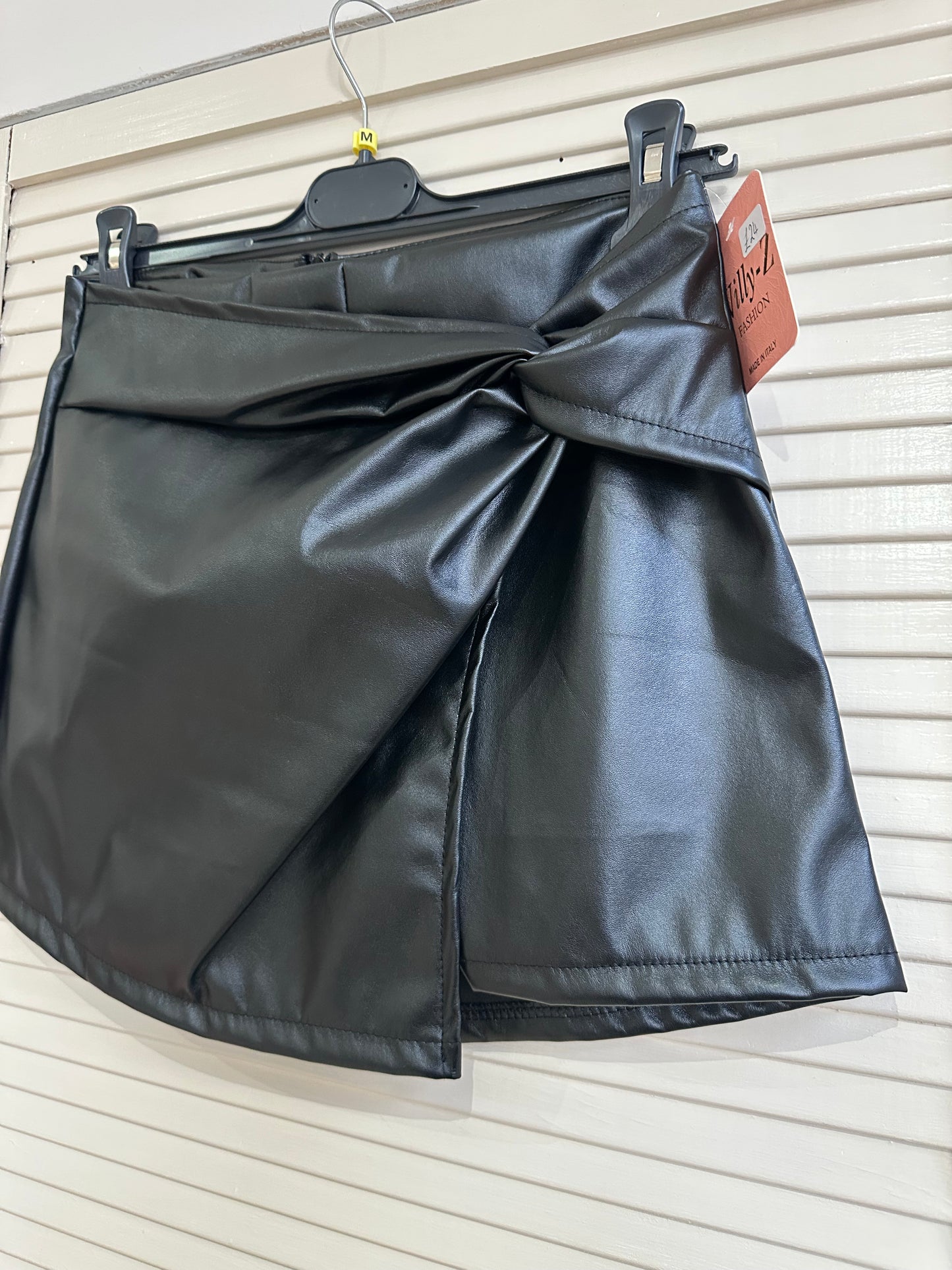 Faux Leather Knot-Detail Skort - Black