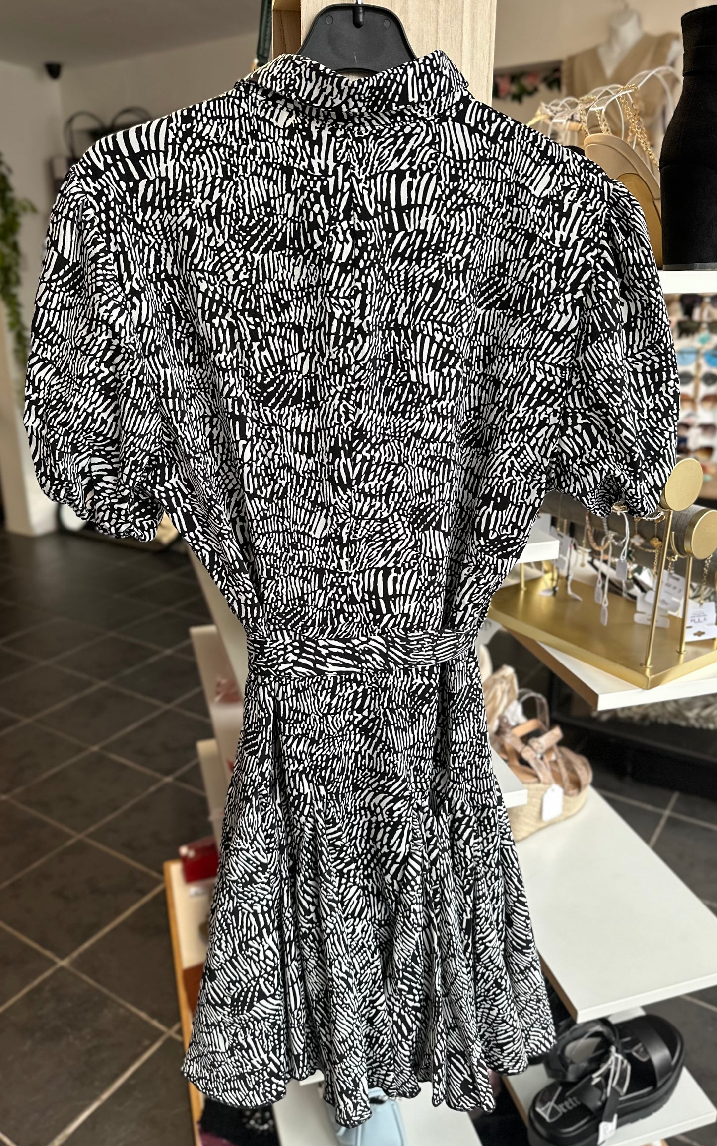 Black printed puff sleeve belted dress