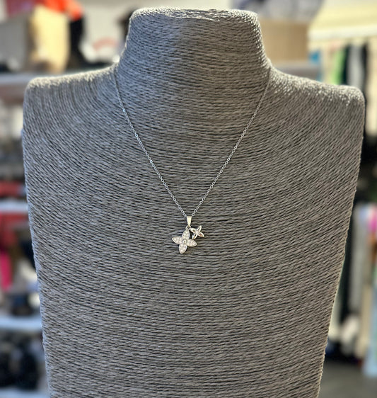 Silver flower blossom pendant necklace