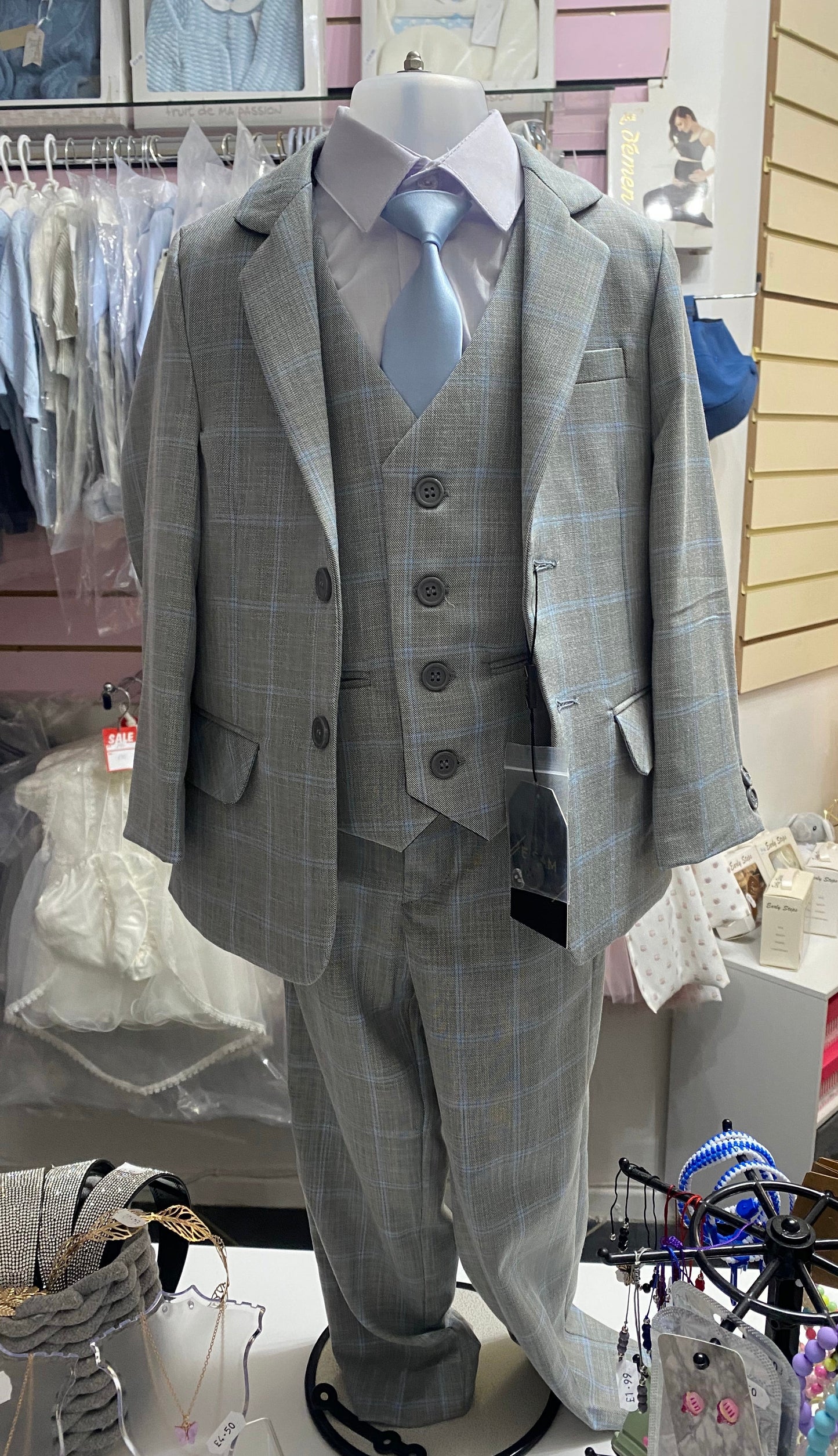 Grey & blue checked 5 piece suit