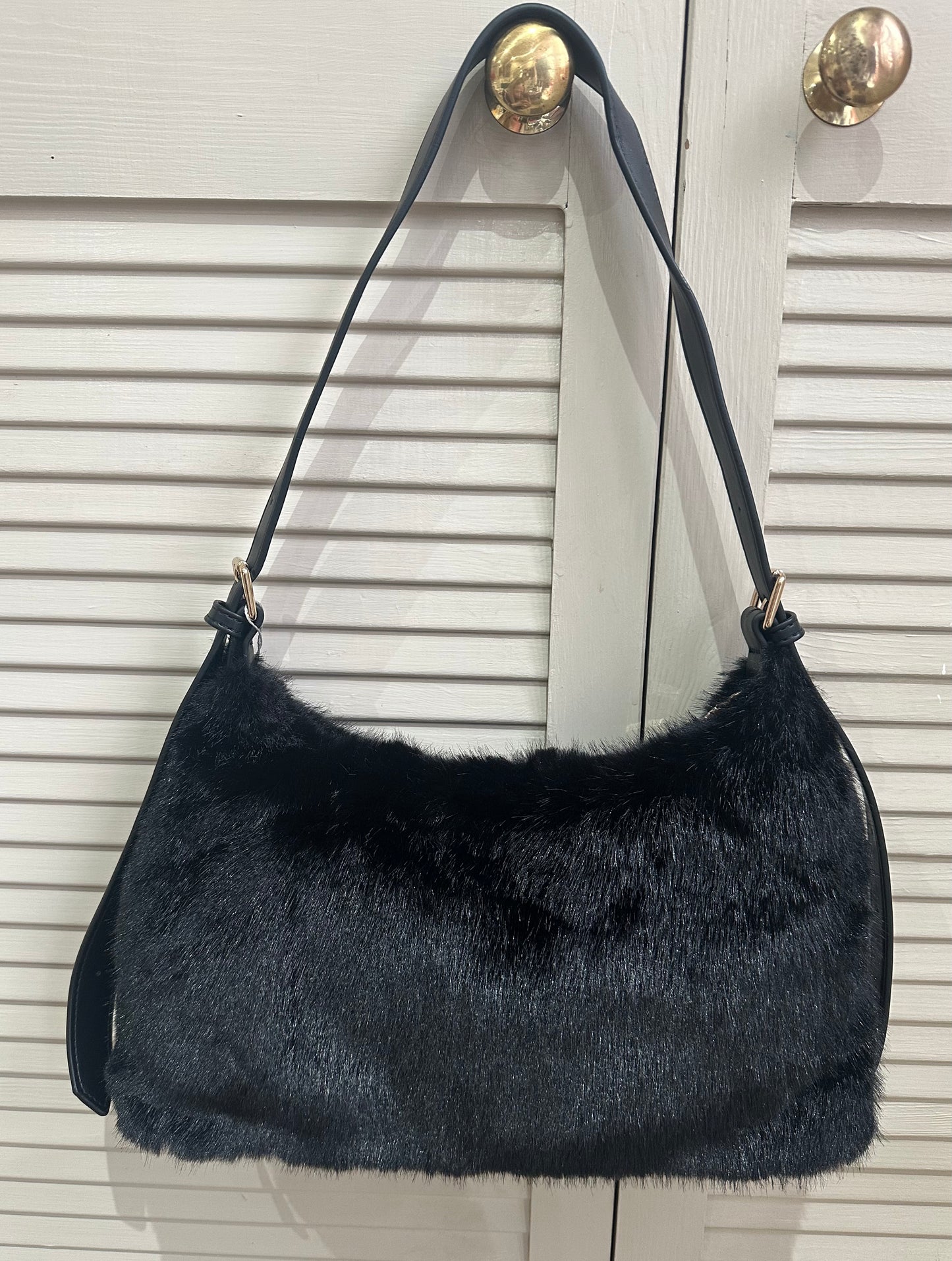 Faux fur shoulder bag - Black