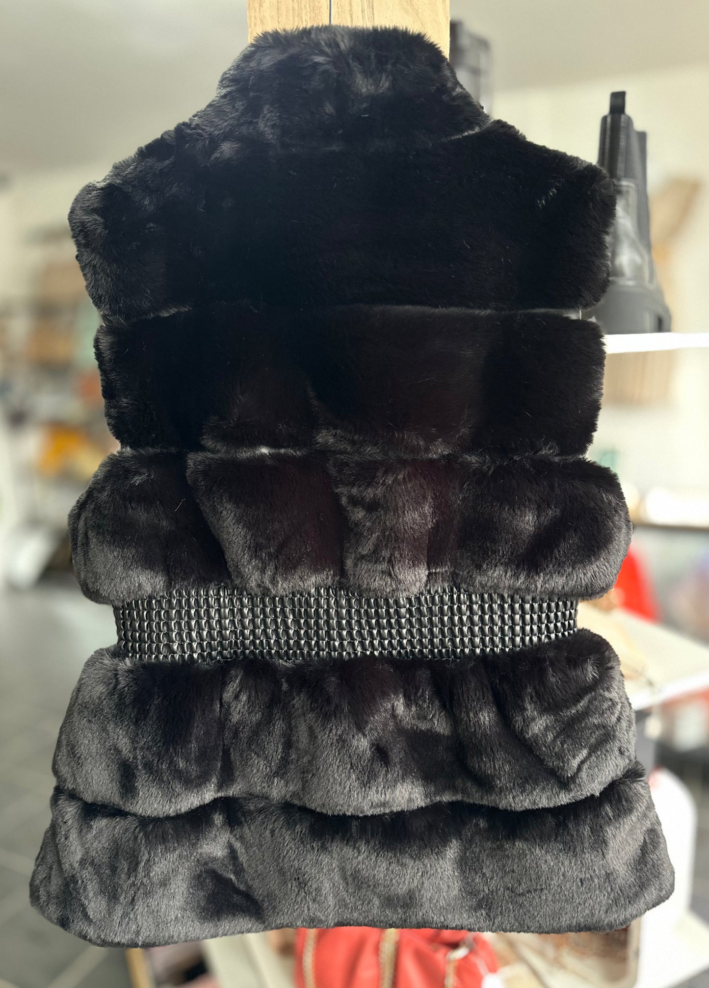 Black faux fur elasticated waist gilet