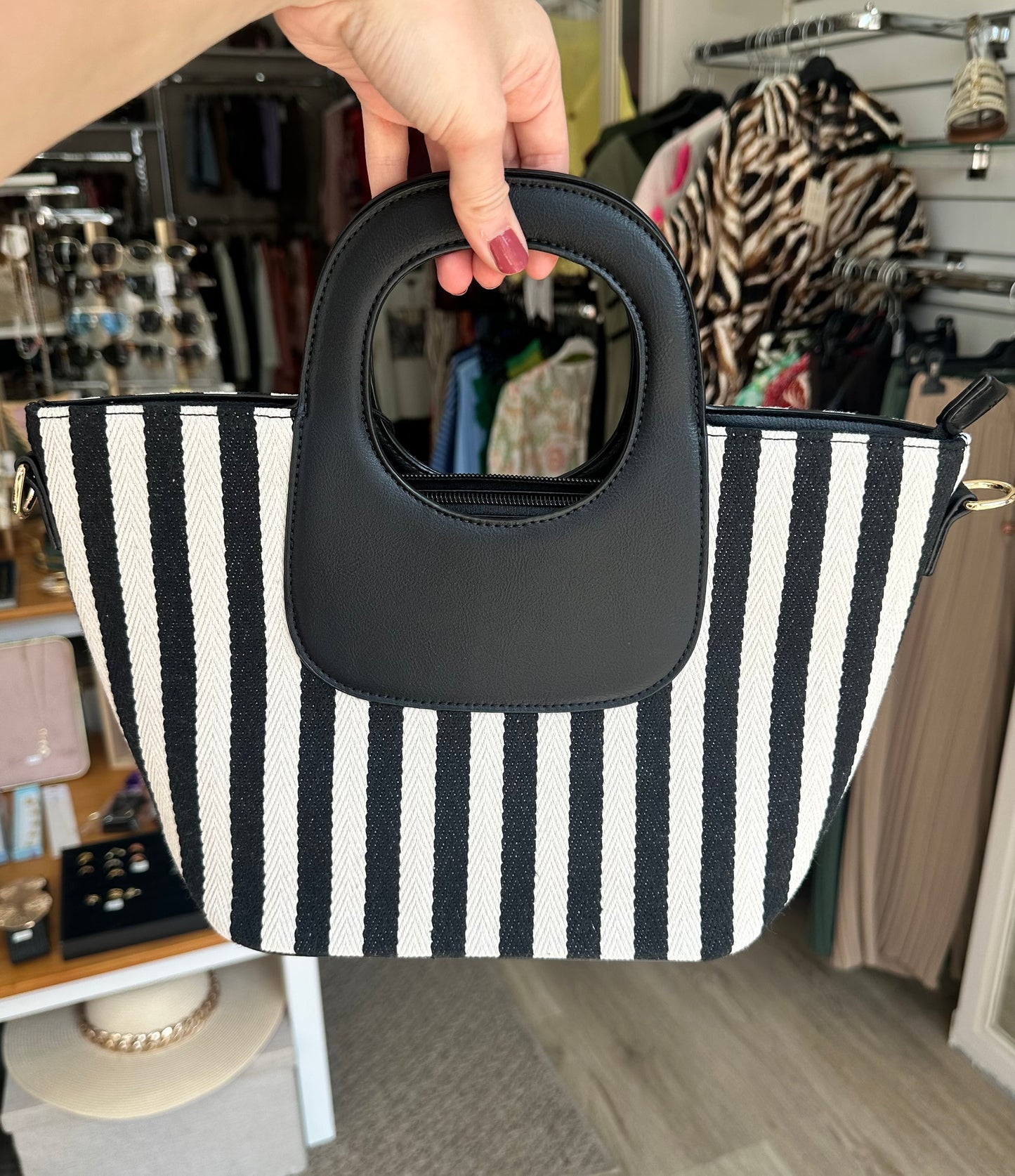 Two tone striped top handle bag with zip closure - Black