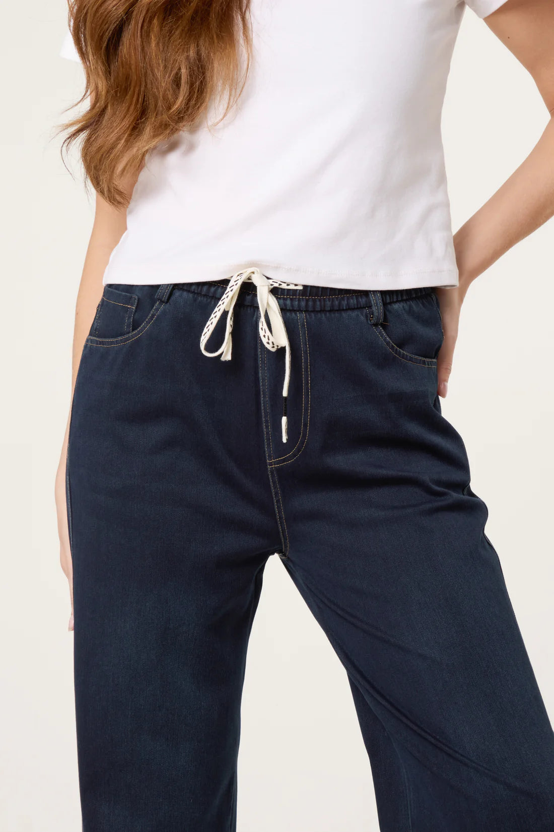 Indigo elastic waist jeans