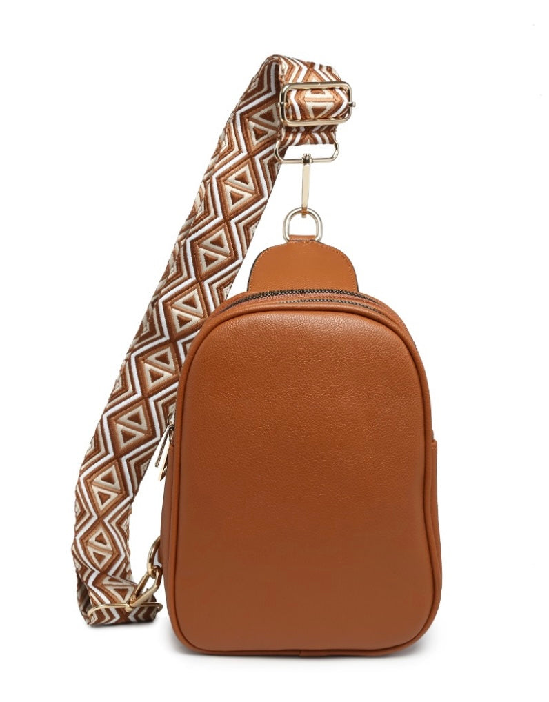 Backpack style crossbody bag with wide pattern strap - Brown