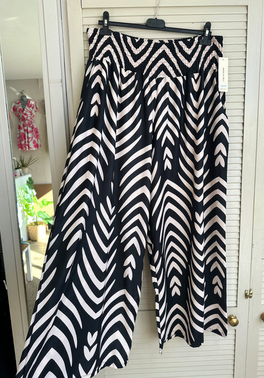 Black & beige printed shirred waist wide leg trousers