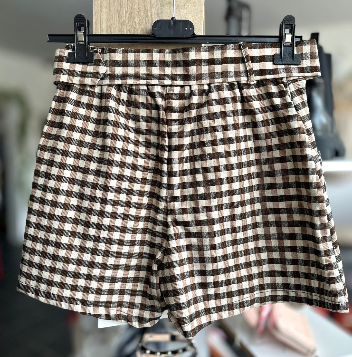 Beige checked belted cargo skort