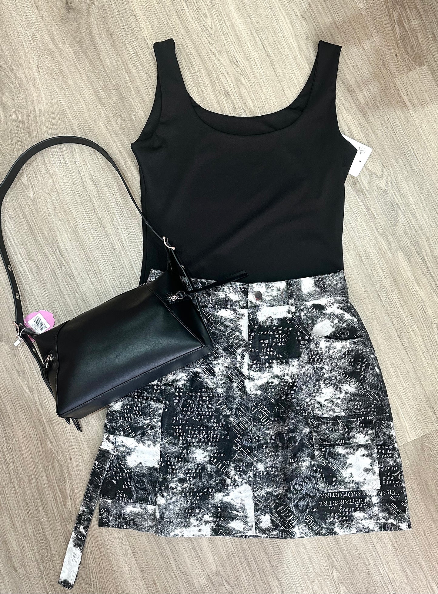 Black abstract cargo mini skirt