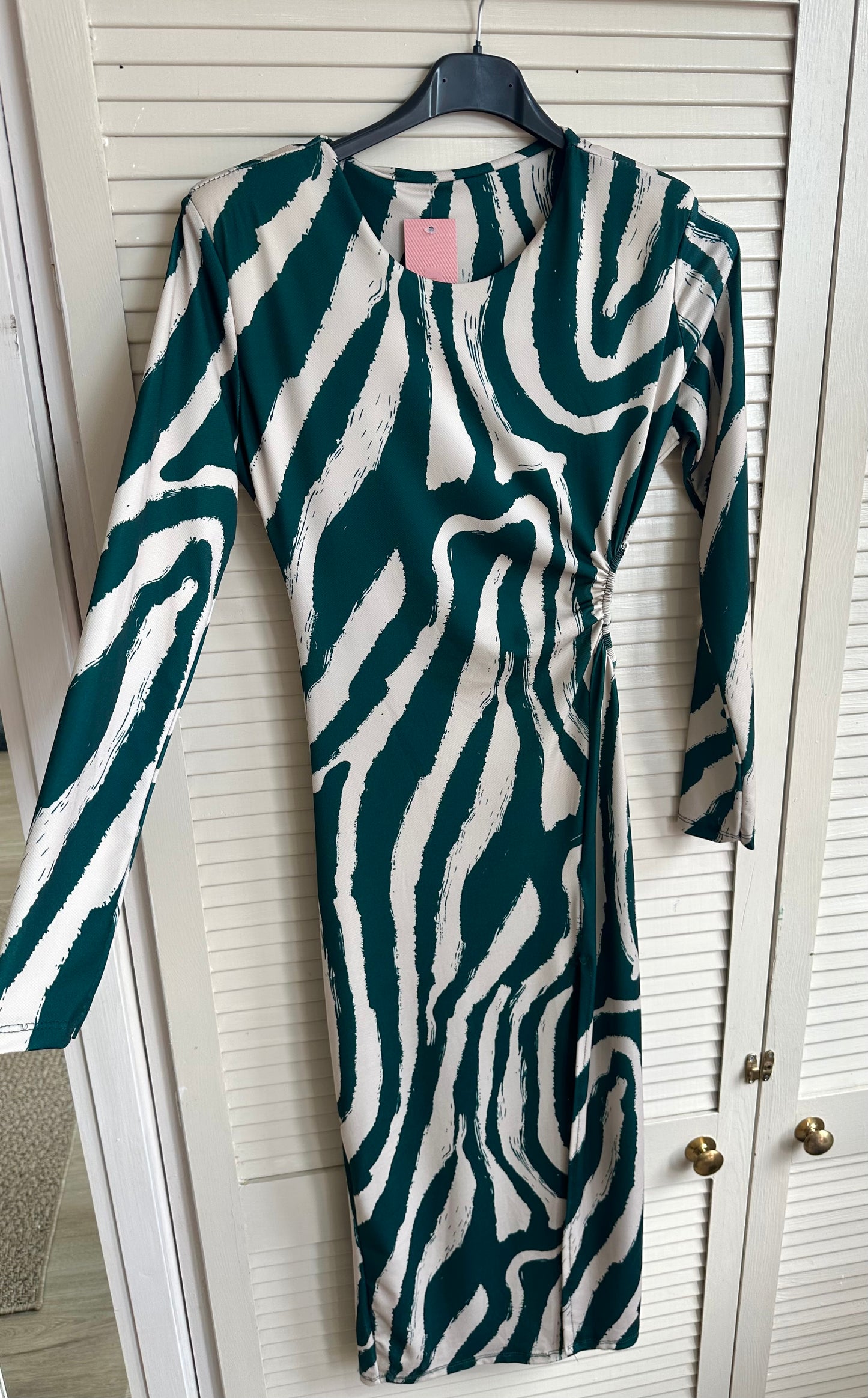 Green abstract print cut out midi dress