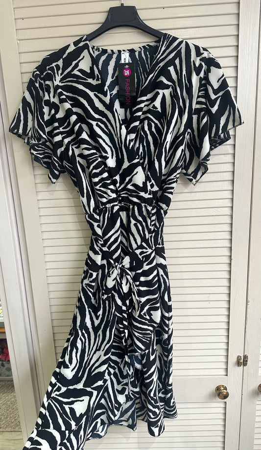 Tie waist wrap dress - Zebra print