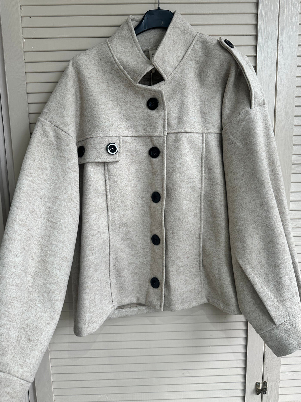 High stand collar shacket - Beige