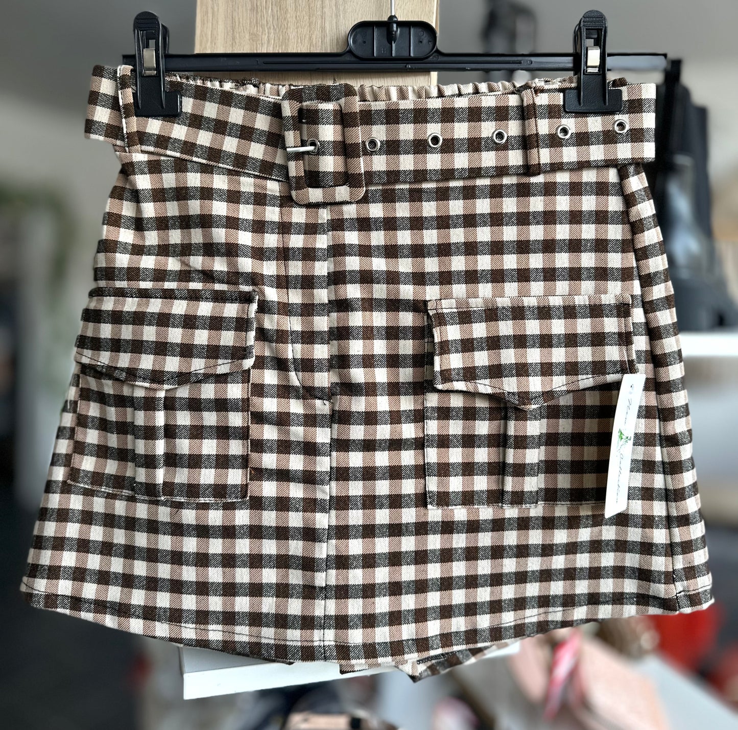 Beige checked belted cargo skort