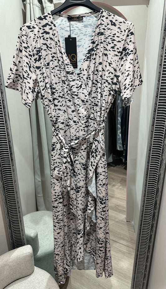 Printed tie waist maxi dress