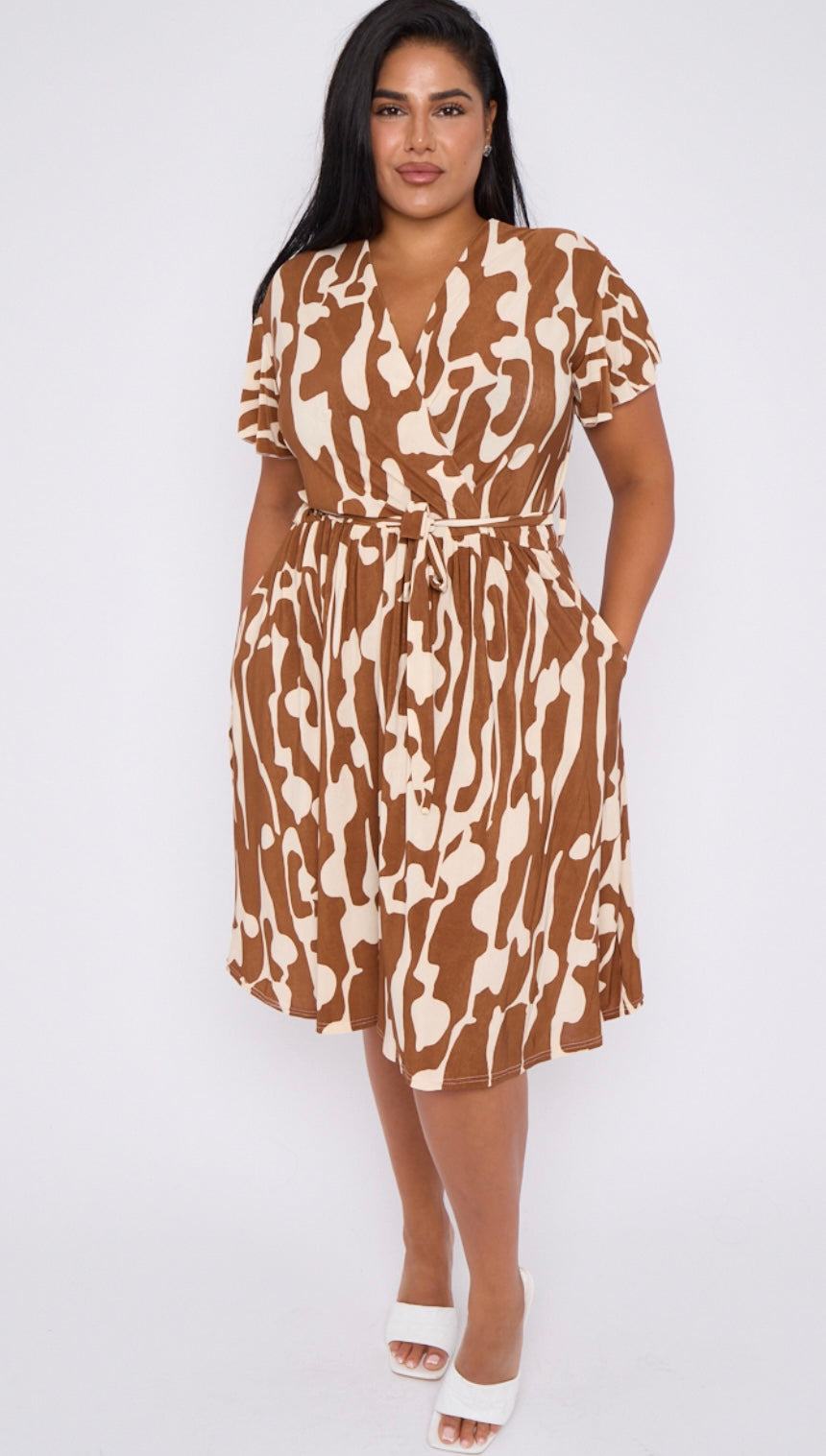 Curve fit tan printed tie waist dress with pockets