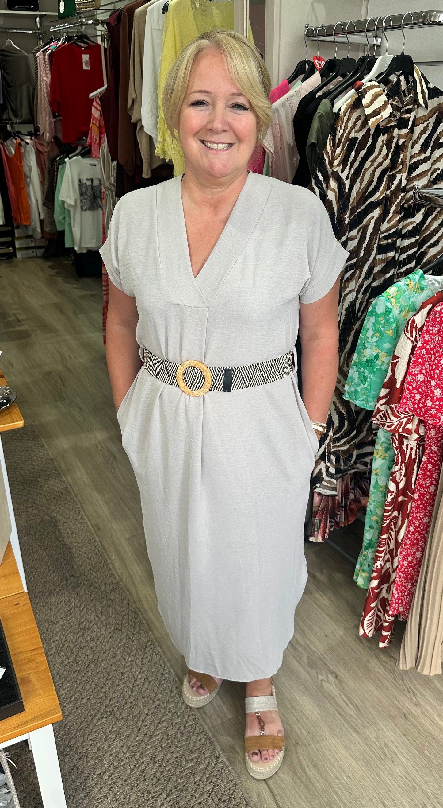Short sleeve v neck midi dress with woven belt - Taupe
