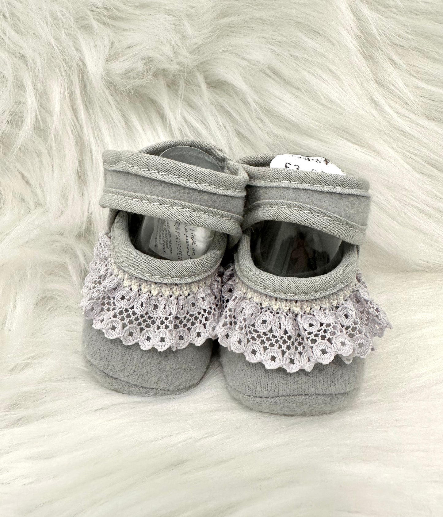 Lace detail soft baby shoes - Grey