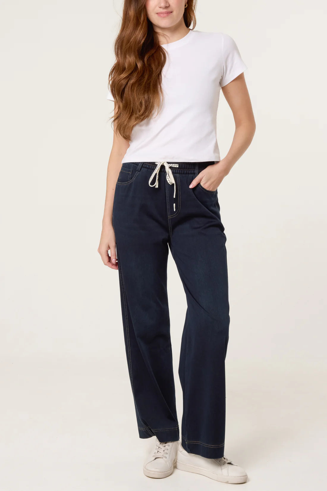 Indigo elastic waist jeans