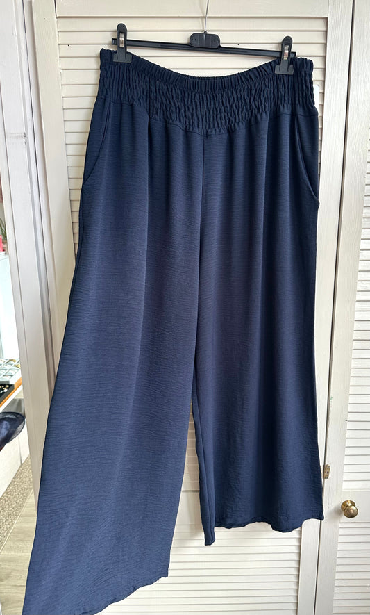 Curve fit wide leg elasticated waist trousers with pockets - Navy