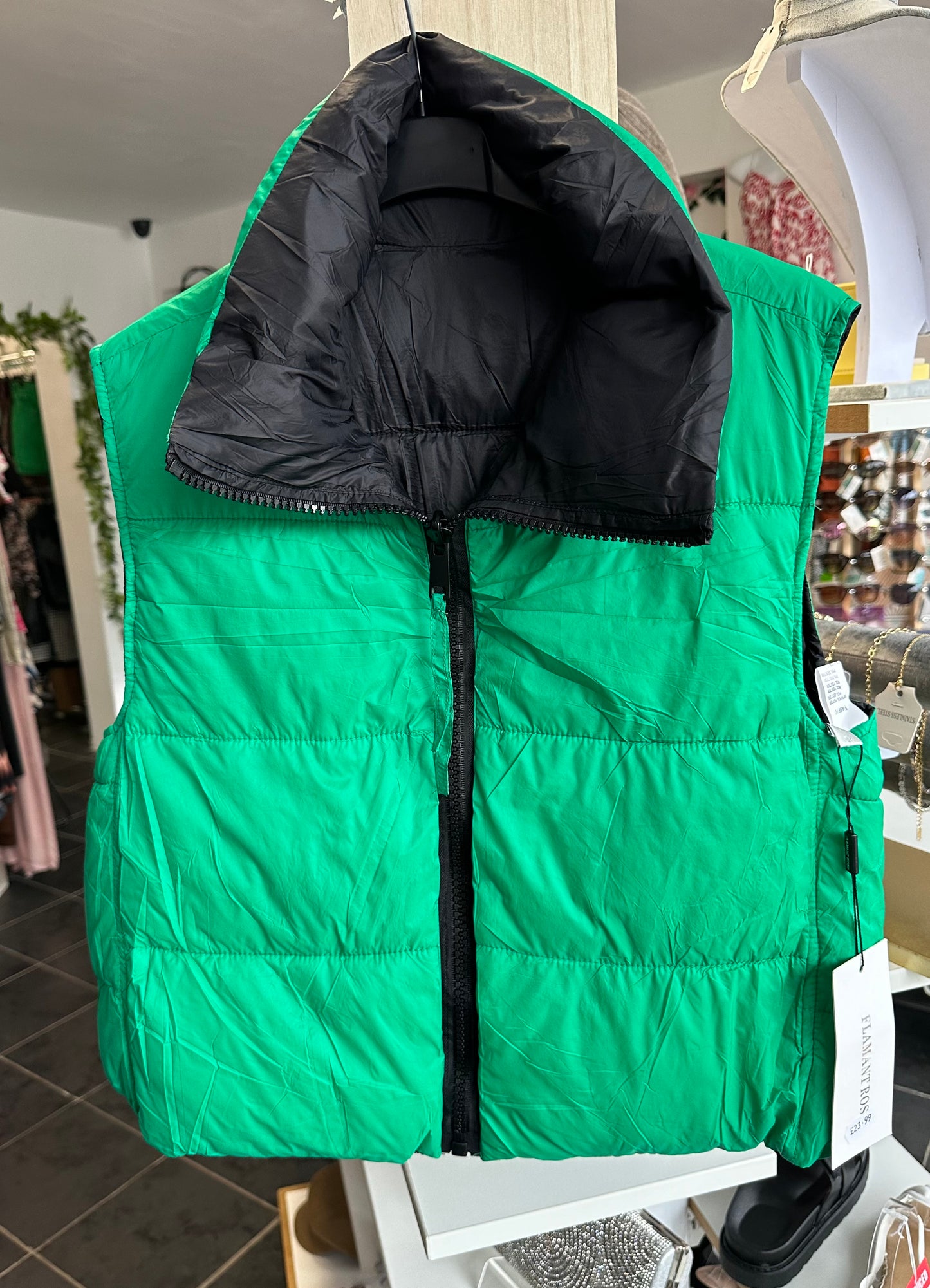 Black & green reversible crop gilet