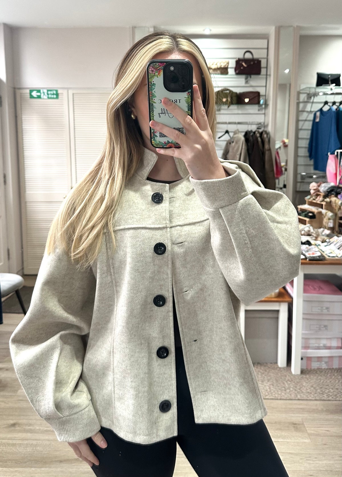 High stand collar shacket - Beige