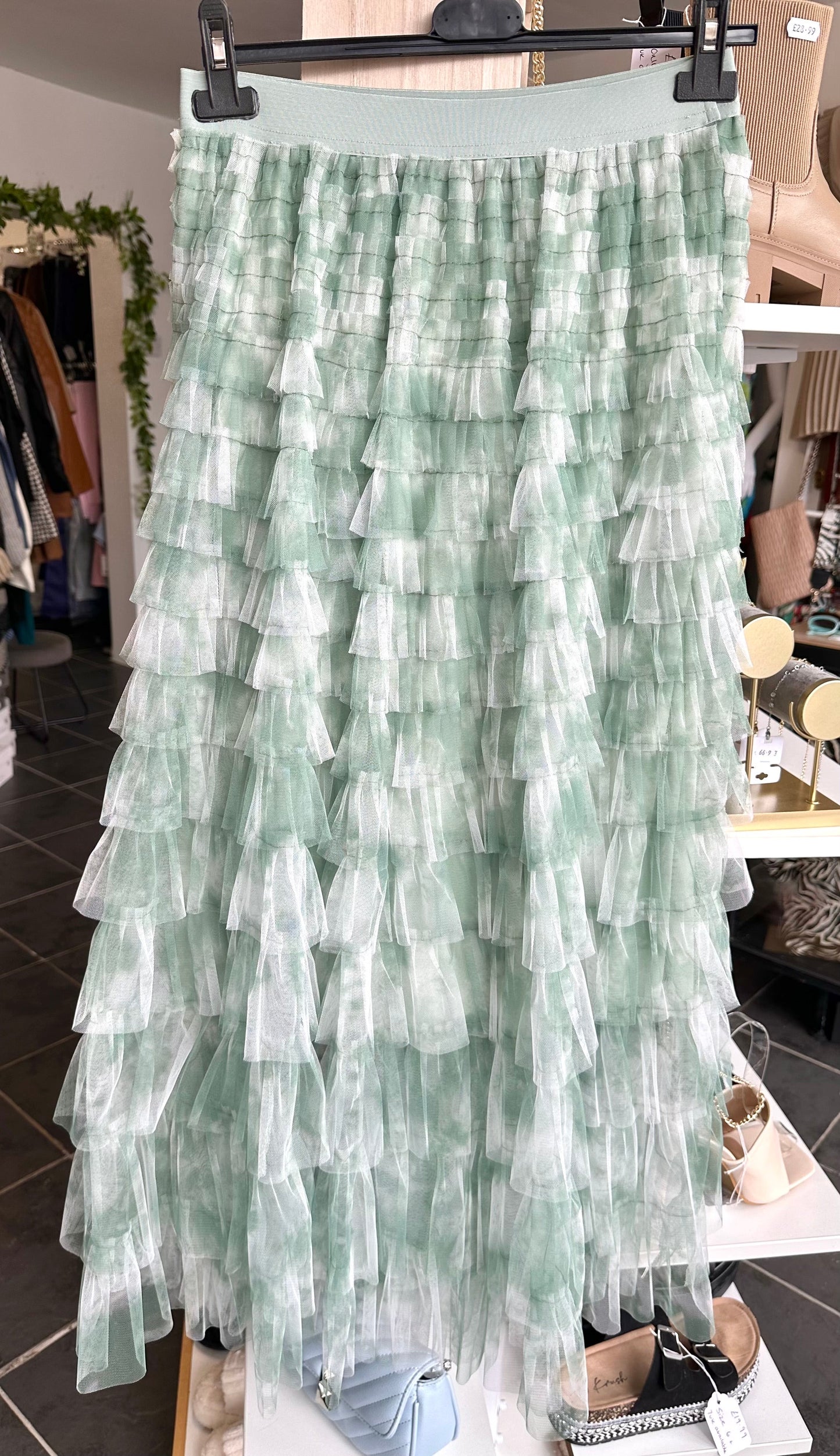 Green & white layered skirt